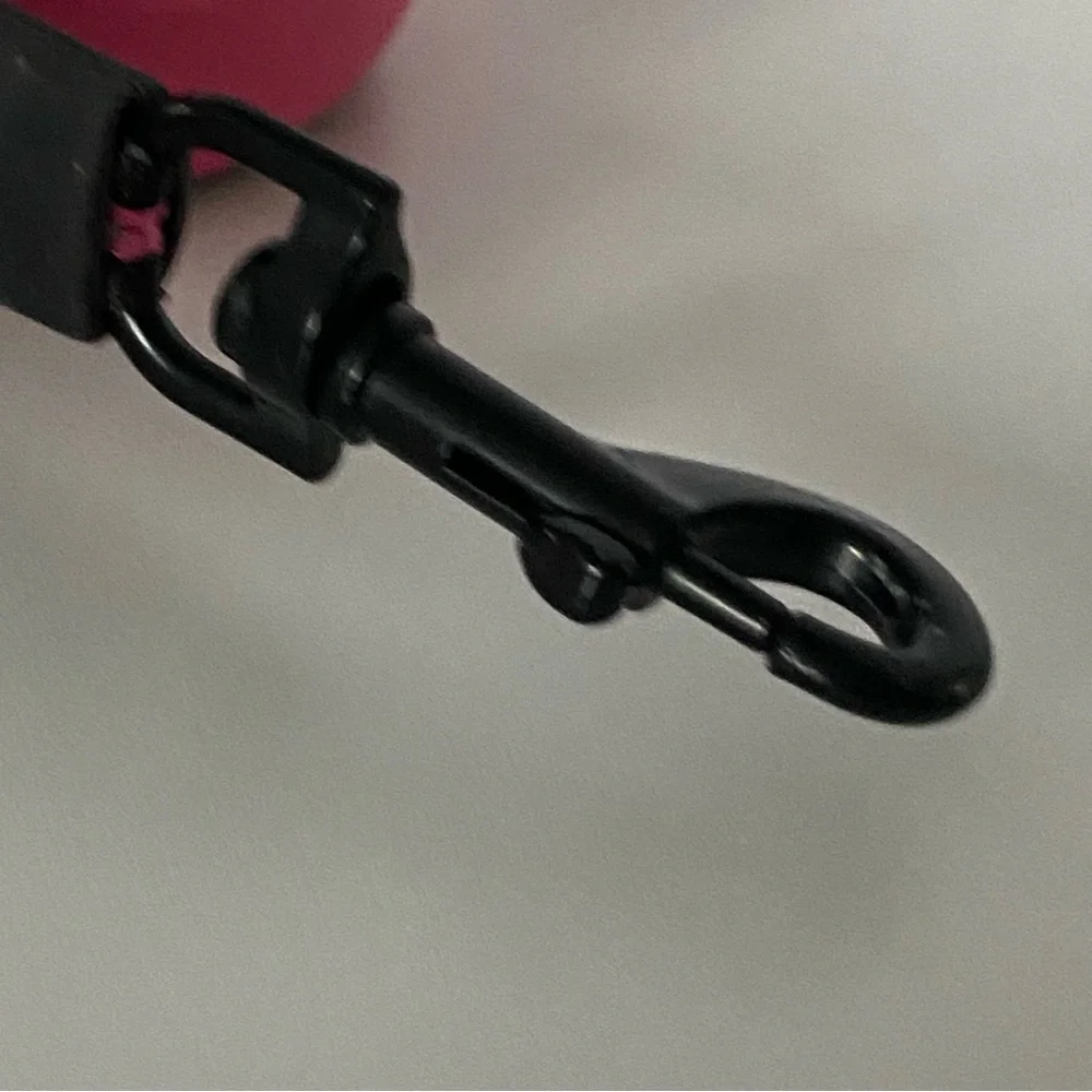 KONG Retractable Dog Leash Up To 55 Pound Dog 15 Feet Long Small Medium Pink